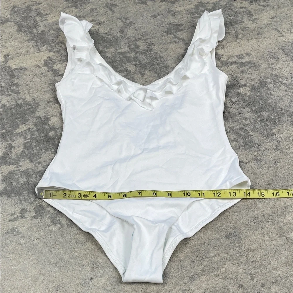 NWT Melissa Odabash Seville V Neck Ruffle One Piece Swimsuit White Sz 6